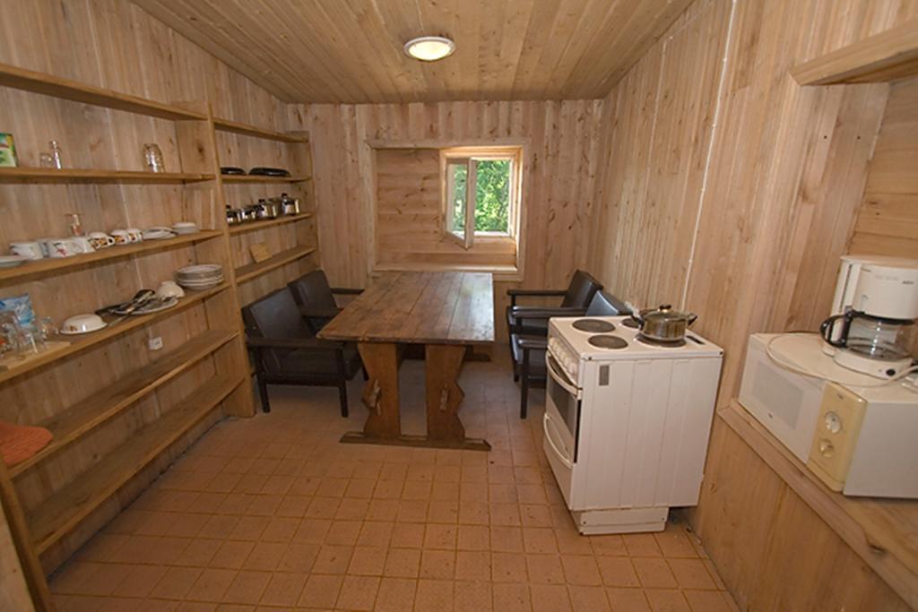 Motelis Aldari Pastende Luaran gambar